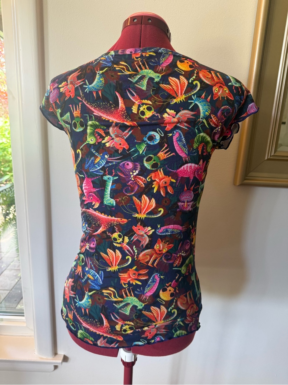 GRAPHIC RUFFLE SLEEVE T-SHIRT - Picture 3 of 12